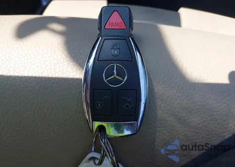 2010 Mercedes-Benz E 350 4Matic из США, поврежденный, VIN WDDHF8HB9AA224102